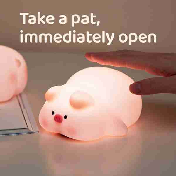 Silicone Night Light Piggy Pat Lamp Accompanying Sleeping Induction USB Rechargeable Bedroom Sleeping Bedside Lamp For Boys And Girls Friend Girlfriend Cute Holiday Gift